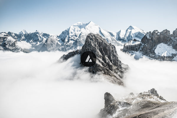 Wallpaper • Mountain tops above clouds •-Wallpaper - desktop-AURO Carry